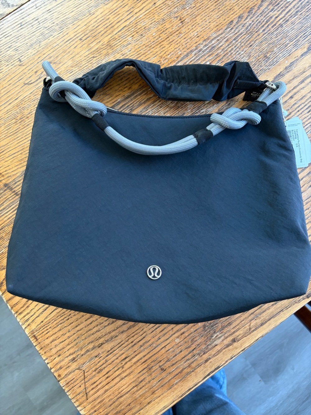 NEW  Lululemon athletica Black crossbody bag - Picture 2 of 5